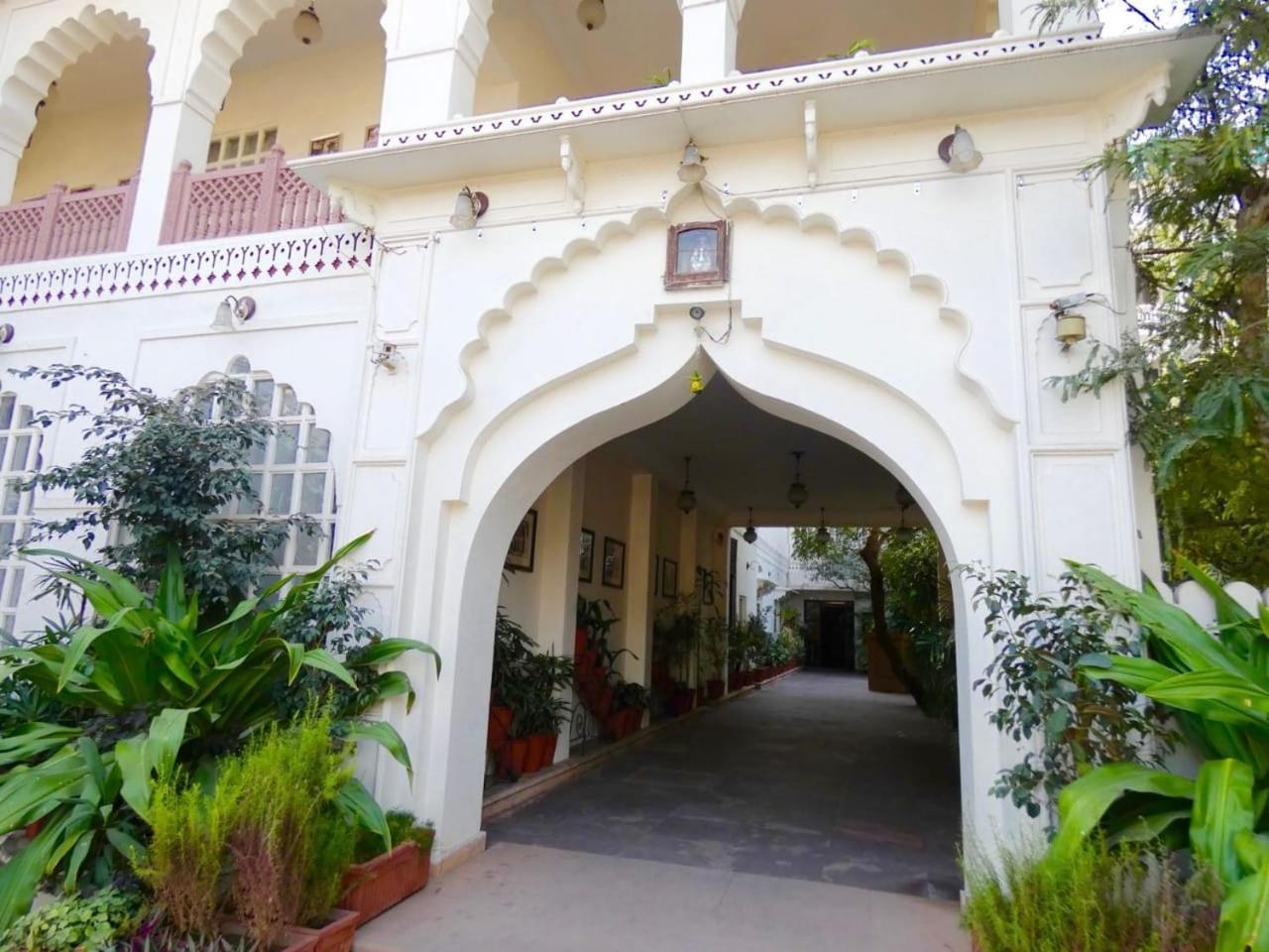 Heritage Khandwa Haveli Hotel Jaipur Exterior photo