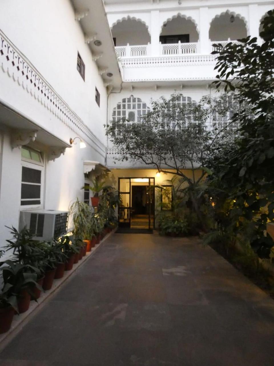 Heritage Khandwa Haveli Jaipur Exterior photo